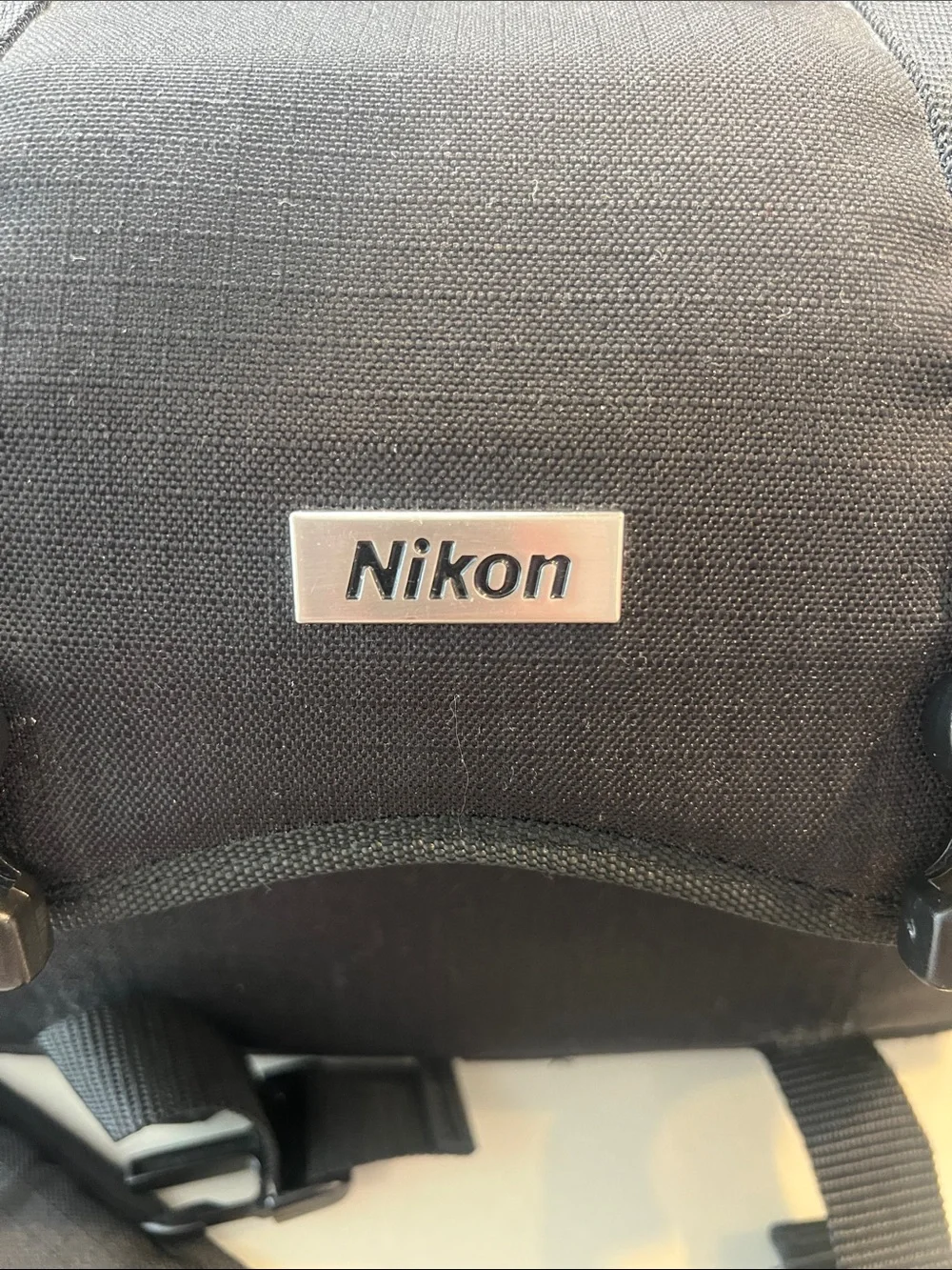 Nikon sturdy messenger
